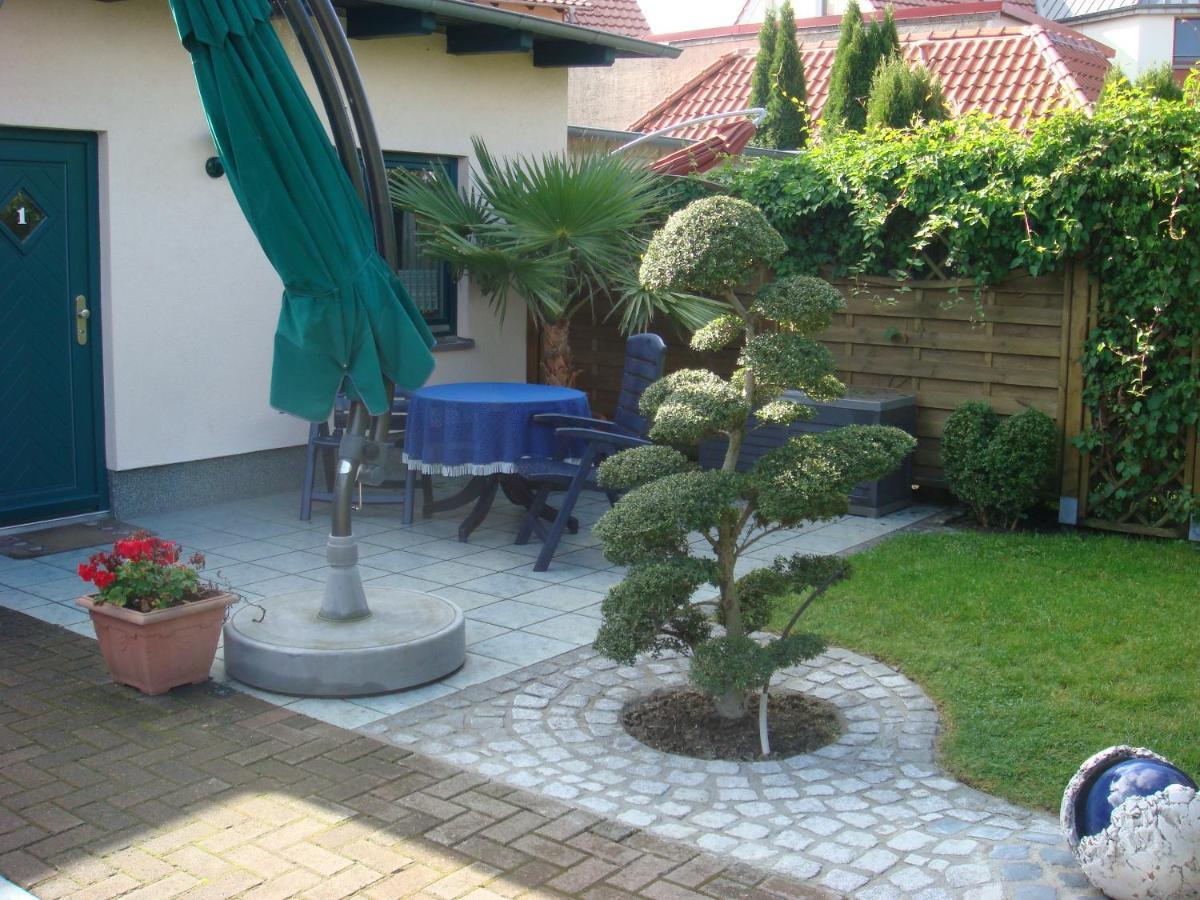 Pension Zum Yachthafen Варен Экстерьер фото